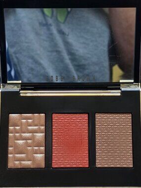 Bobbi Brown SCULPT & GLOW MEDIUM Palette